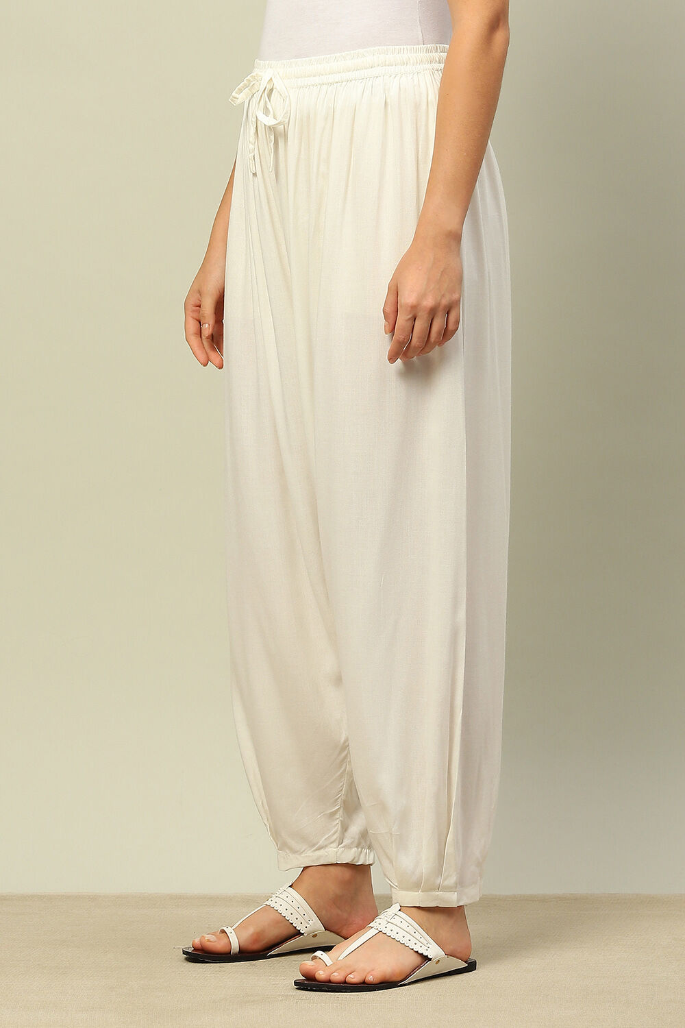 Off White Rayon Solid Regular Salwar image number 2