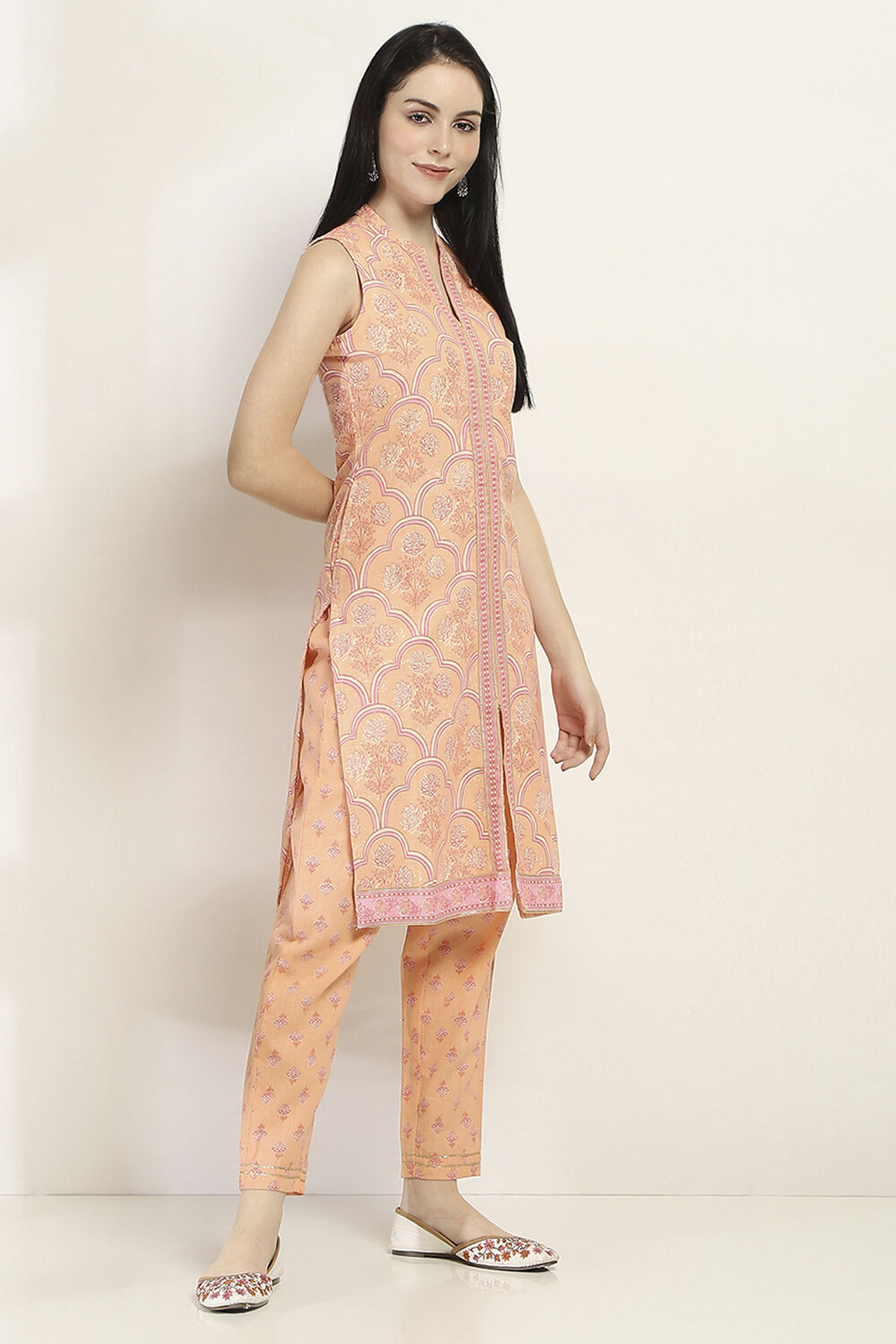 Peach-Colored Cotton Blend Straight Kurta Set image number 5