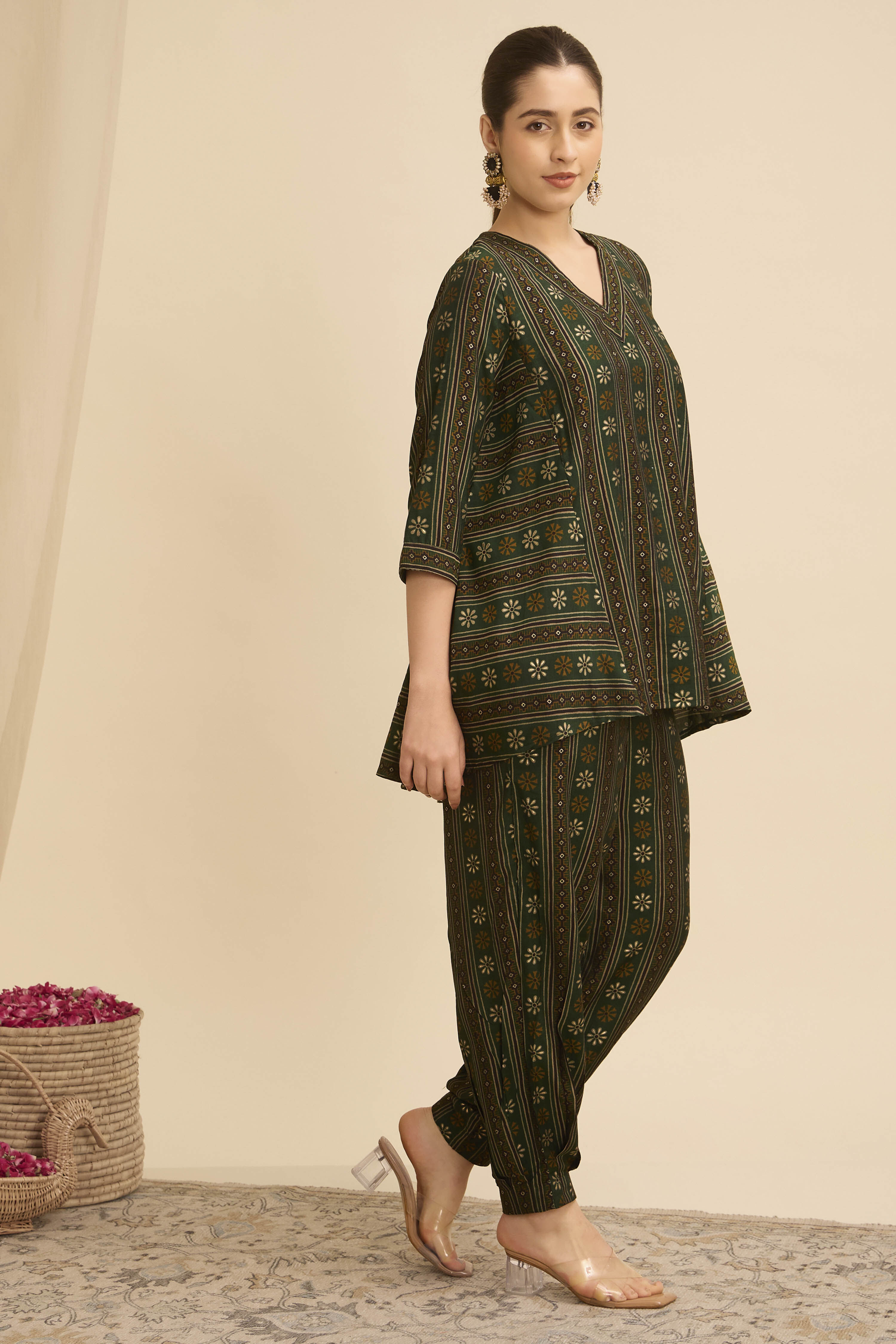 Green Viscose Blend Asymmetric Printed  image number 0