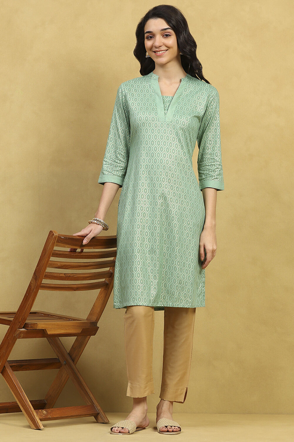 Green Printed Straight Kurta image number 0