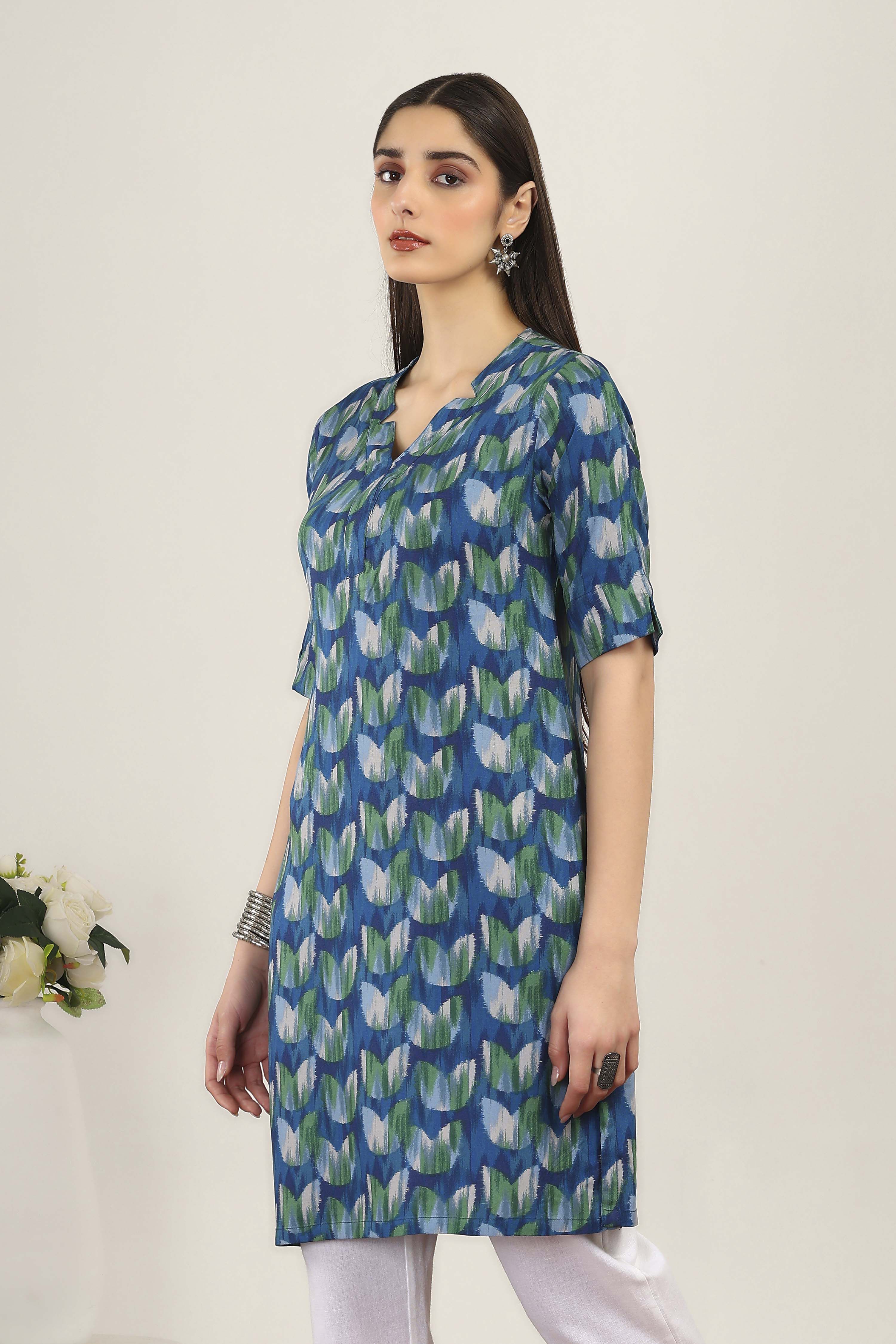 Blue Rayon Straight Kurtas image number 2