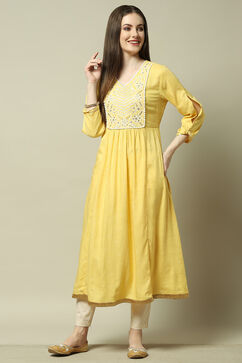 Yellow Rayon Slub Straight Dress image number 0