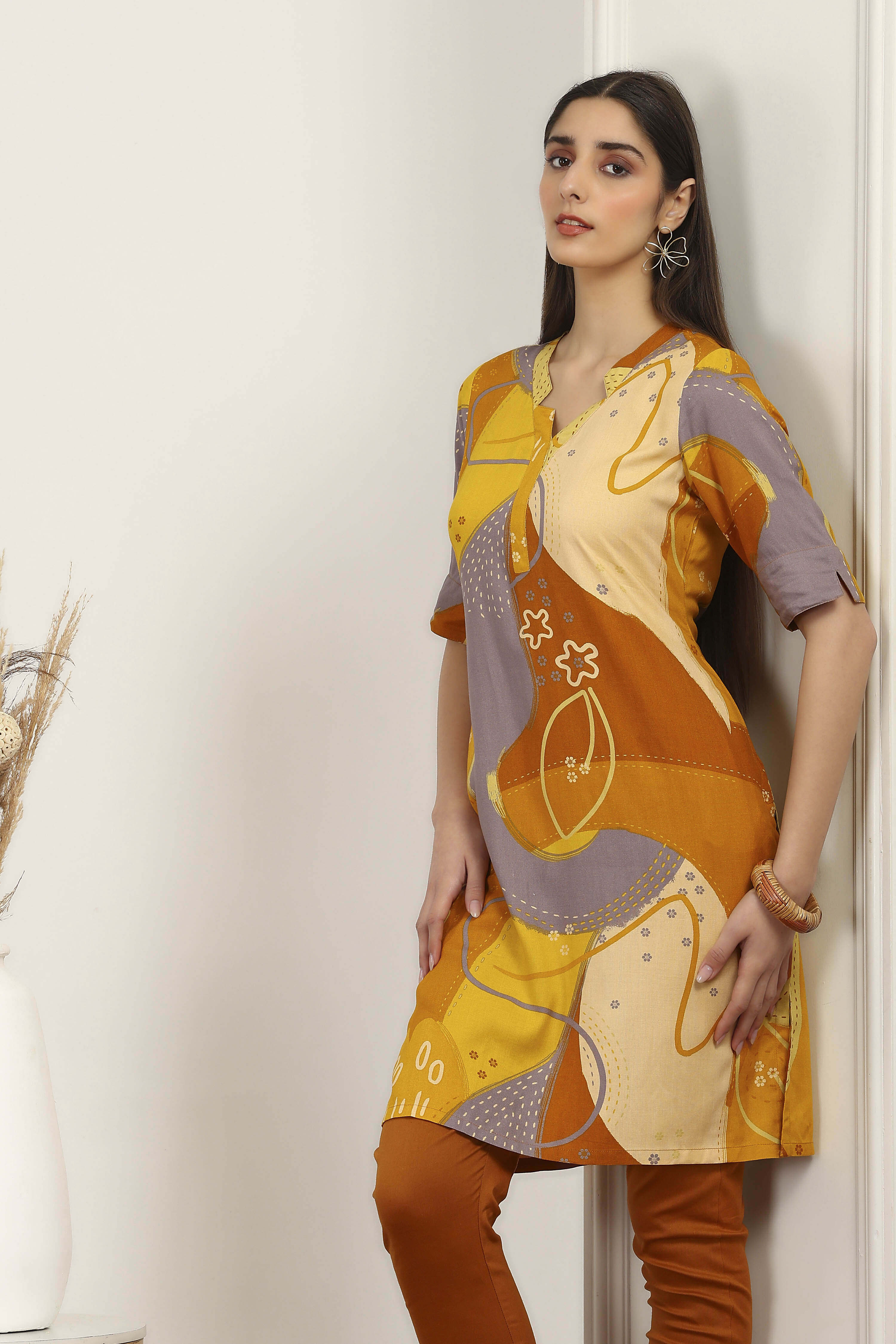 Yellow Rayon Straight Kurtas image number 5