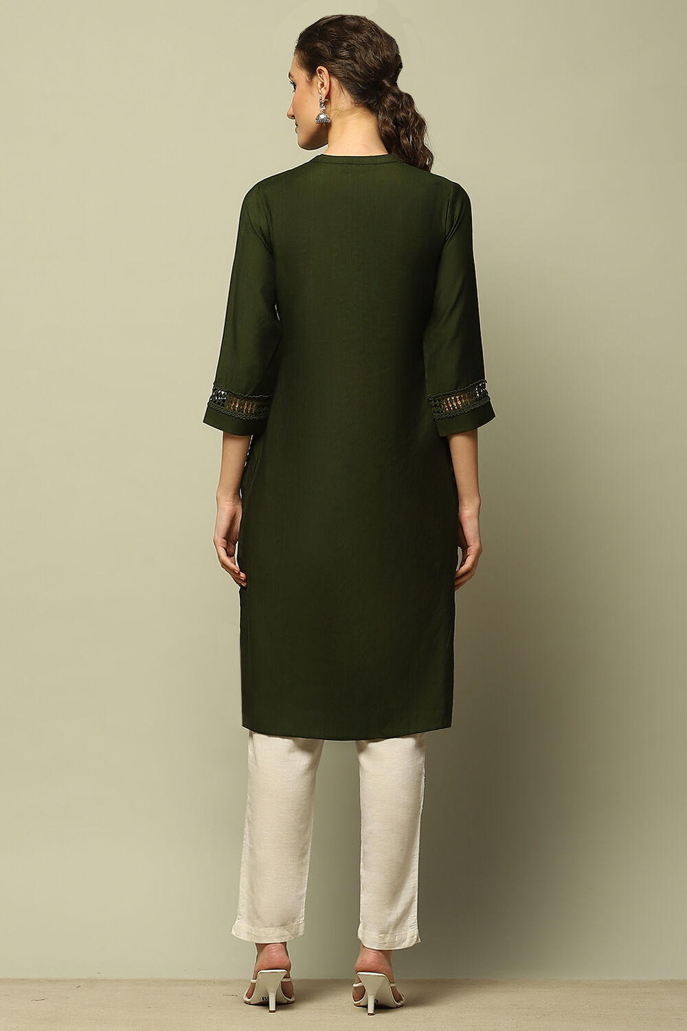 Olive Green Solid Straight Kurta image number 3