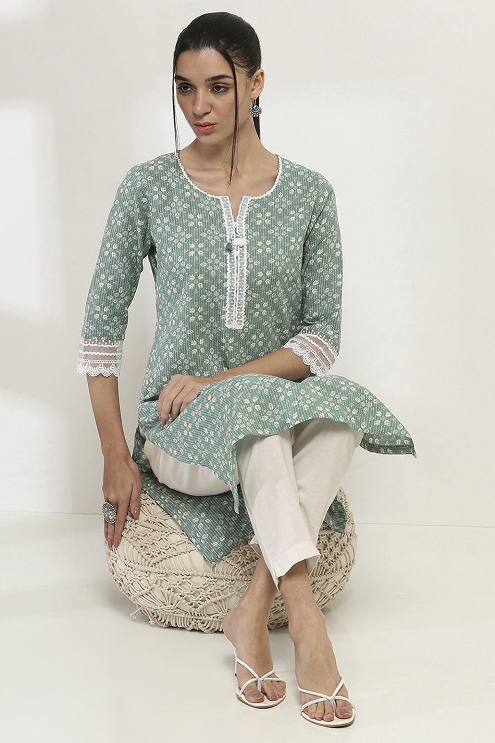 Sage Green Cotton Printed Straight Kurta image number 0