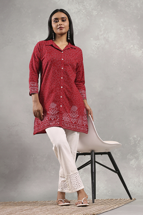 Red Cotton Printed Straight Top image number 0