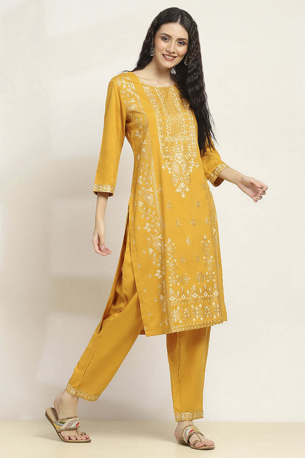 Yellow Viscose Rayon Printed Straight Kurta Pants Set image number 5
