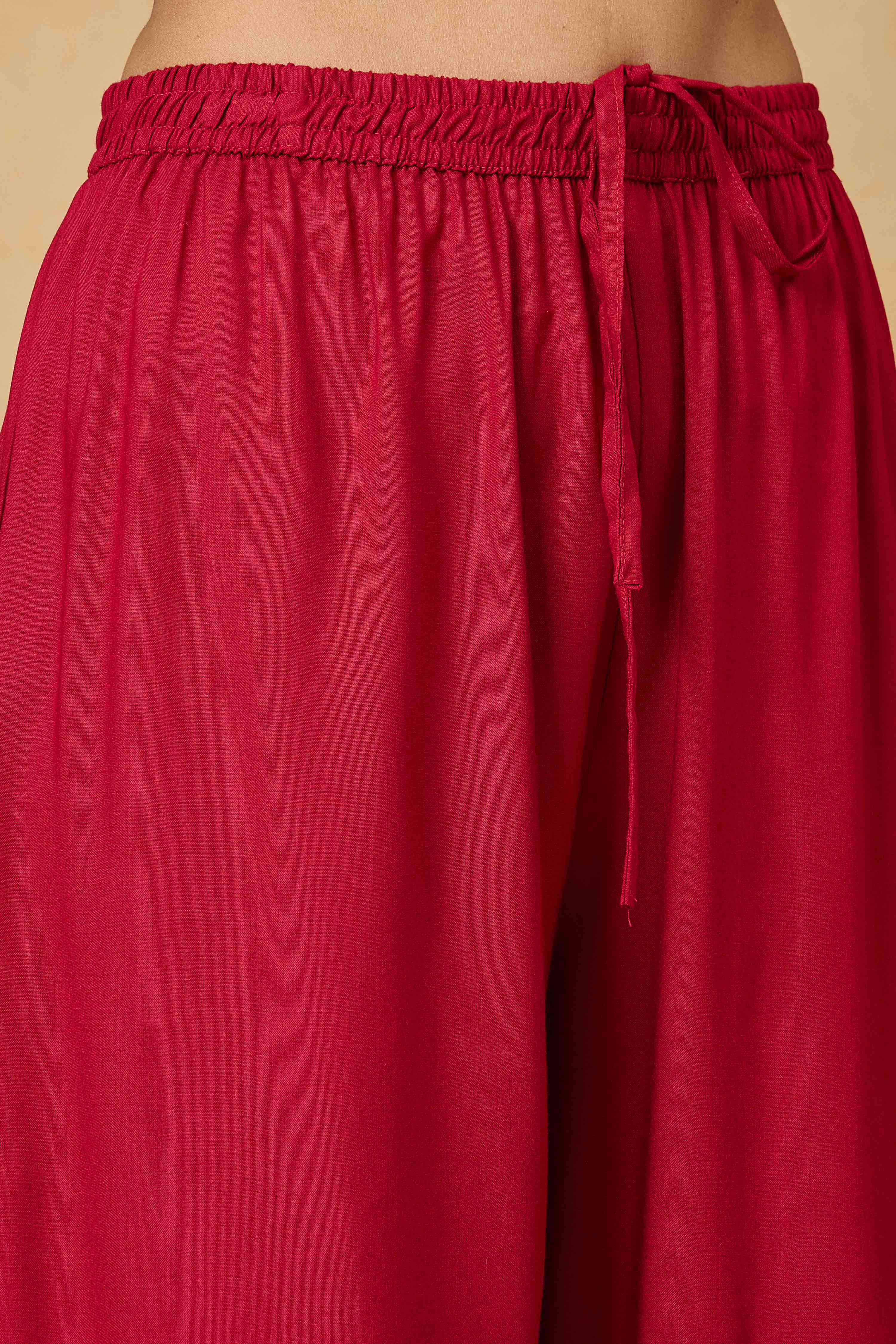 Red Viscose Rayon Straight Printed Kurta Pants Set image number 2