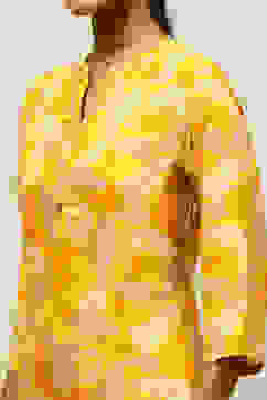 Yellow Rayon Printed Straight Kurta image number 1