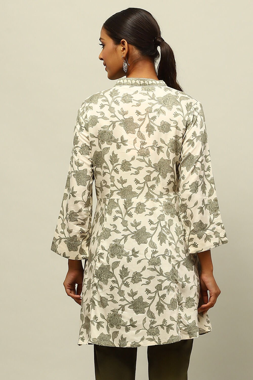 White Rayon Printed Straight Top image number 3