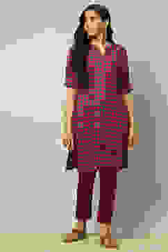 Magenta Geometric Printed Straight Kurta image number 0