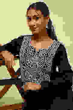 Black Acrylic Straight Kurta image number 6