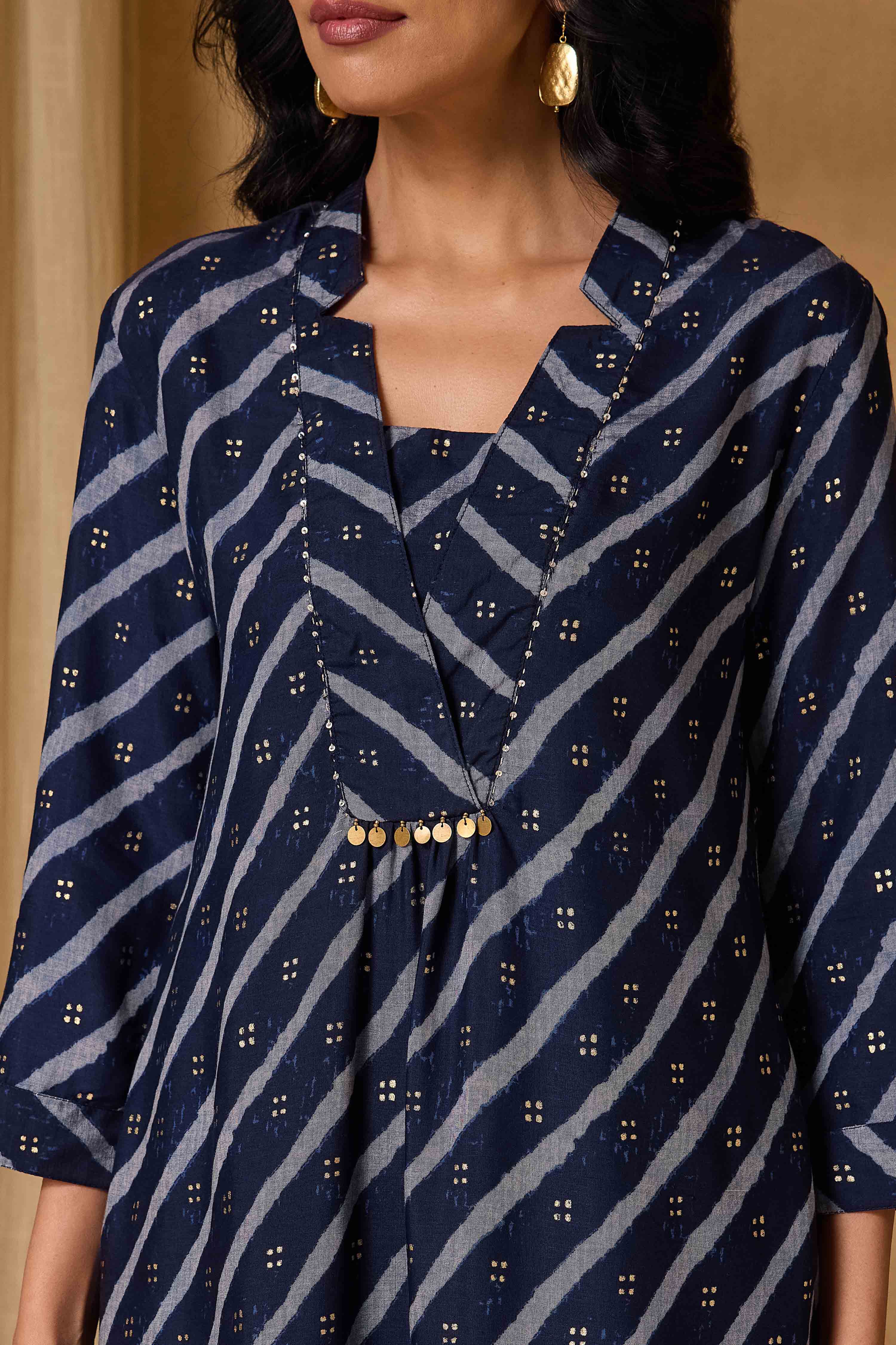 Indigo Viscose Blend Straight Printed Kurta Pants Set image number 1