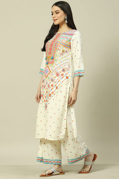 White LIVA Blend Woven Straight Kurta Suit Set image number 3