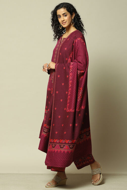 Green Cotton Blend Straight Printed Kurta Palazzo Suit Set image number 4