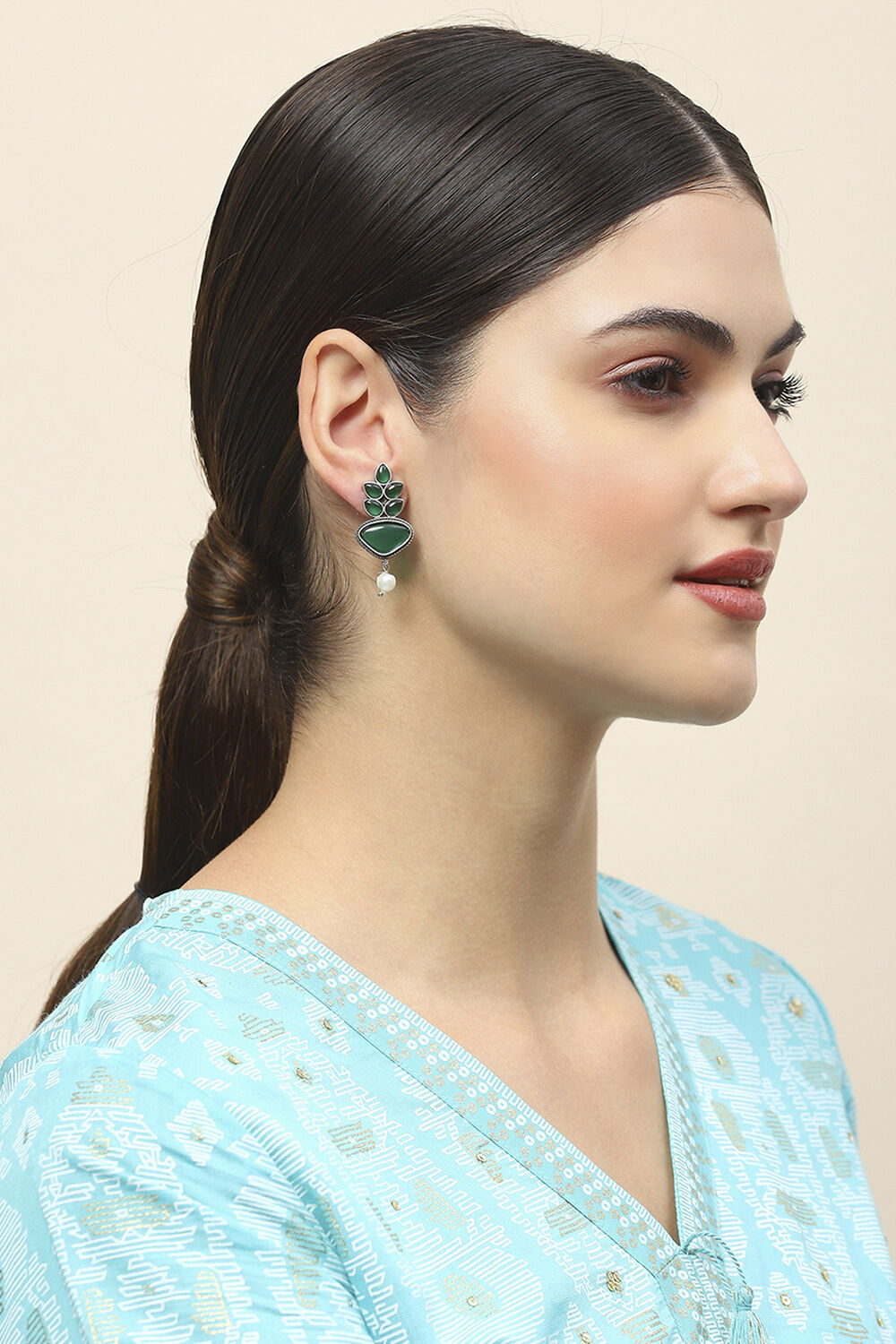 Apple Green Oxidised Alloy Earrings image number 3