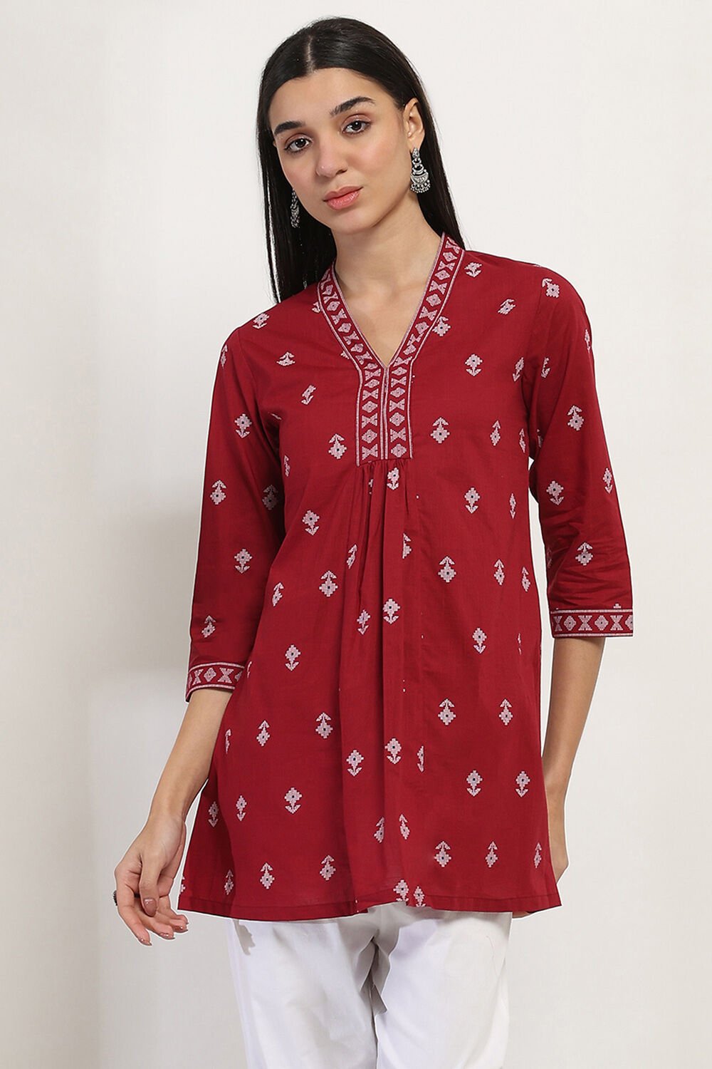Maroon Cotton Printed Straight Indie Top image number 5