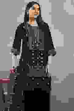 Black Polyester Printed Straight Suit Set image number 6