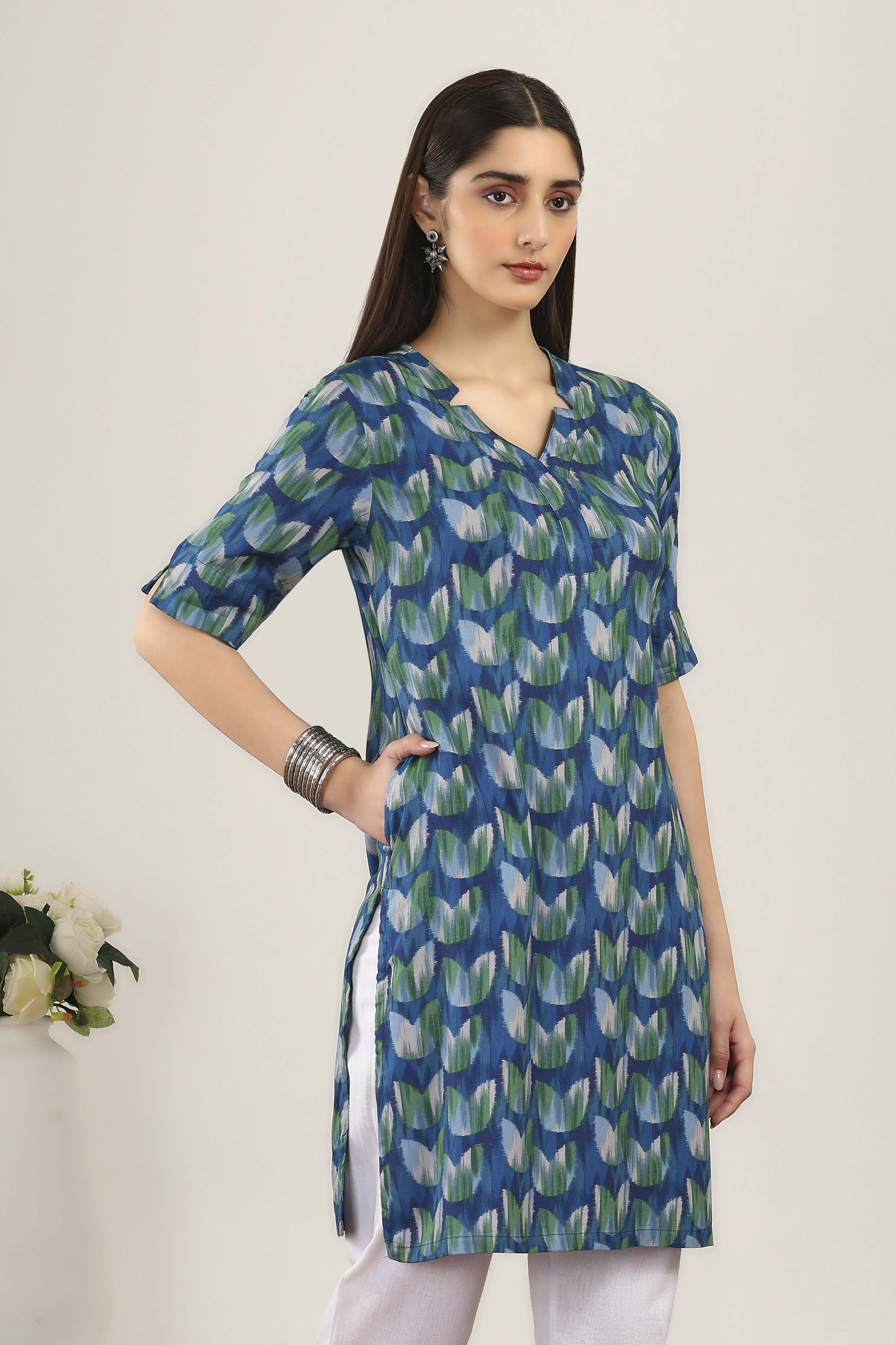 Blue Rayon Straight Kurtas image number 4