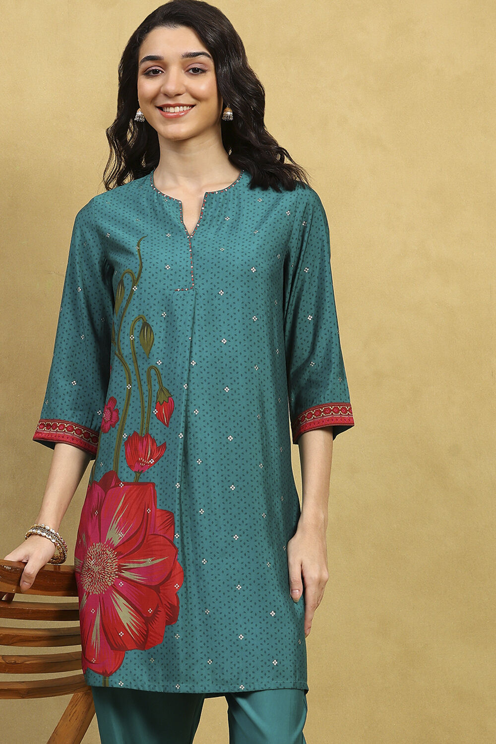 Teal Viscose Blend Printed Straight Kurta Pants Set image number 7