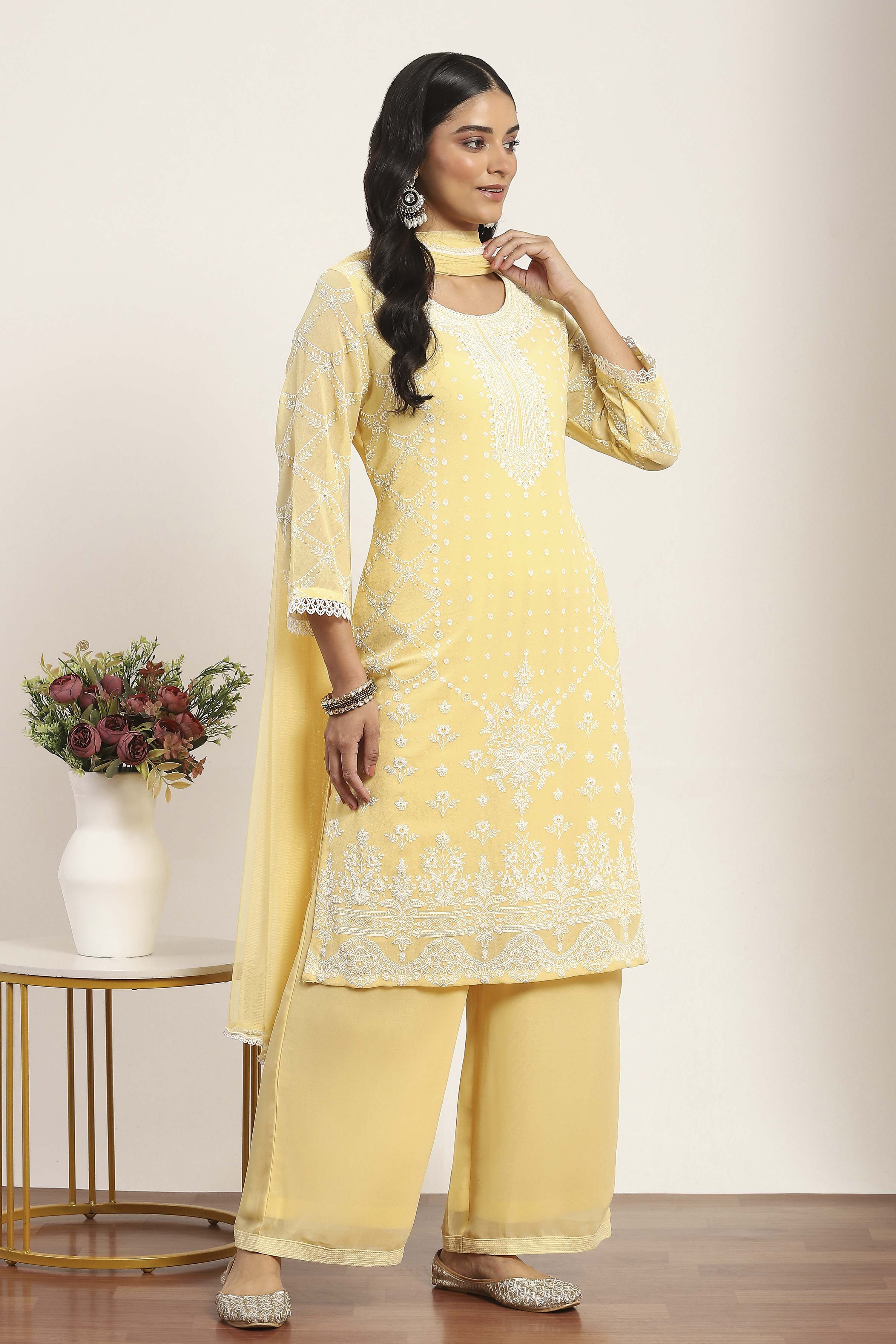 Yellow Polyester Straight Suit Sets image number 5