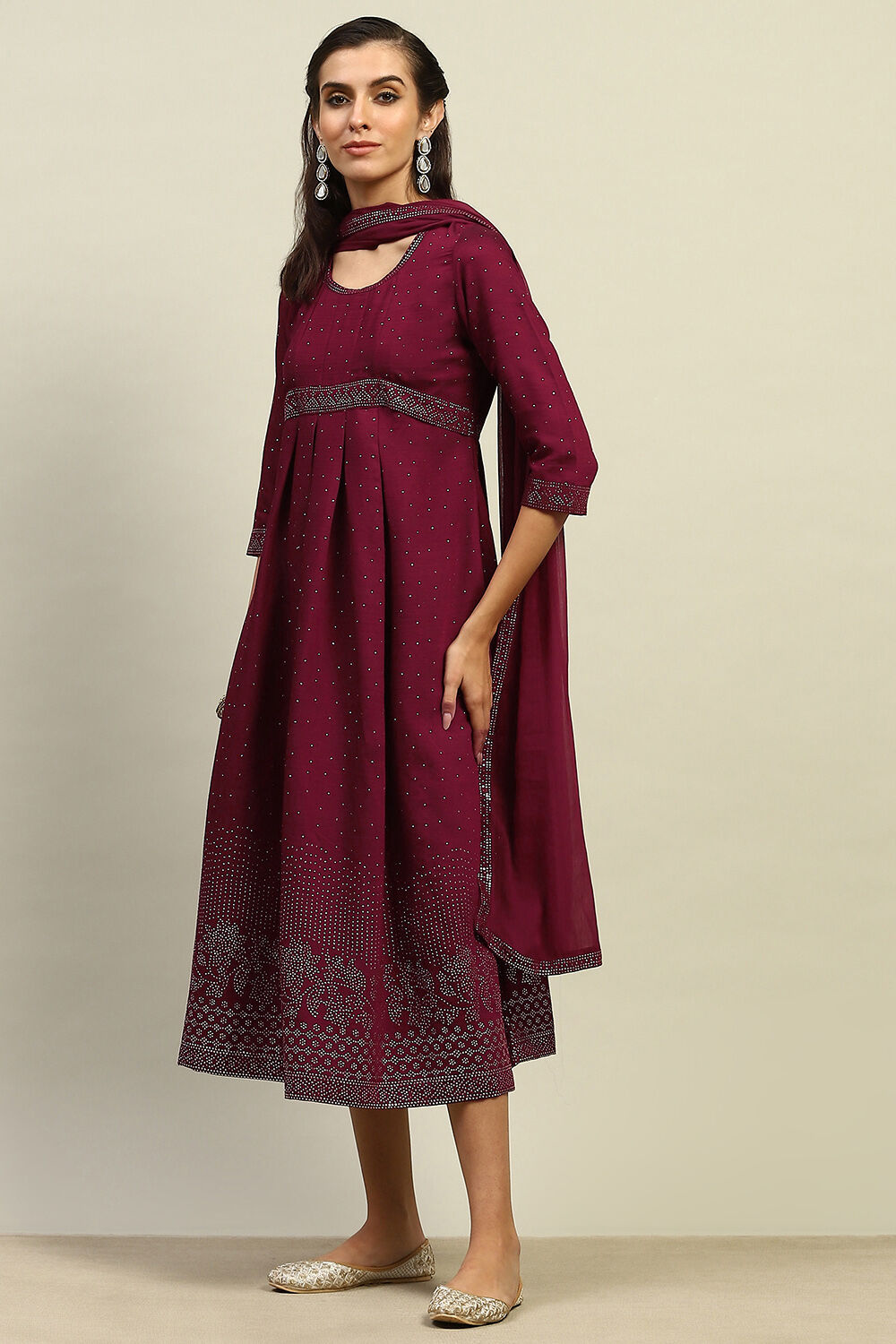 Red Viscose Blend Gathered Printed Dress With Dupatta image number 2