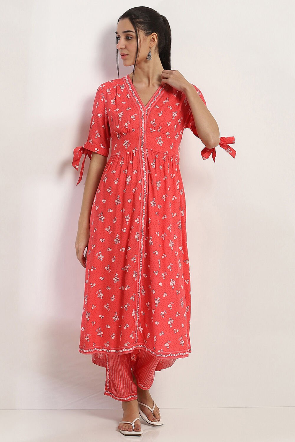 Coral Printed Regular Pants image number 0