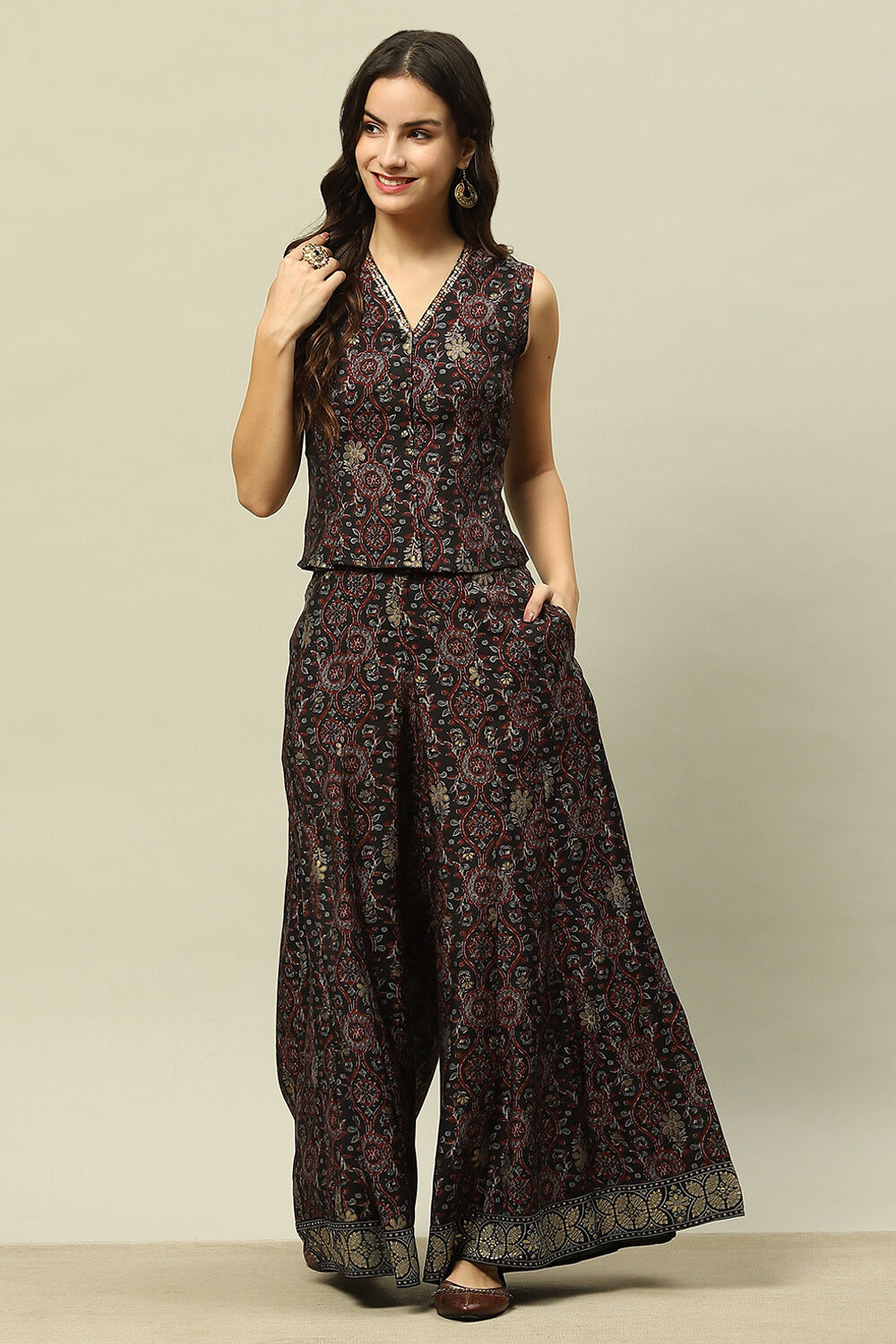 Black Viscose Blend Straight Printed Kurta Palazzo Suit Set image number 0