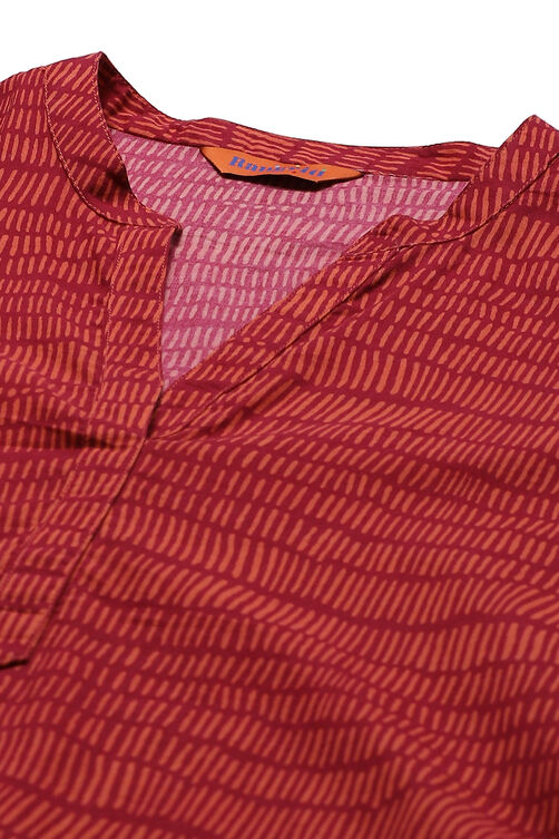 Maroon Cambric Cotton Straight Kurta image number 1