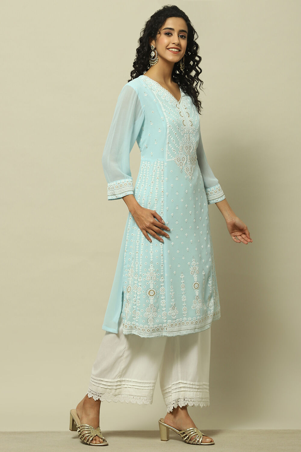 Blue Poly Georgette Embroidered Straight Kurta image number 4