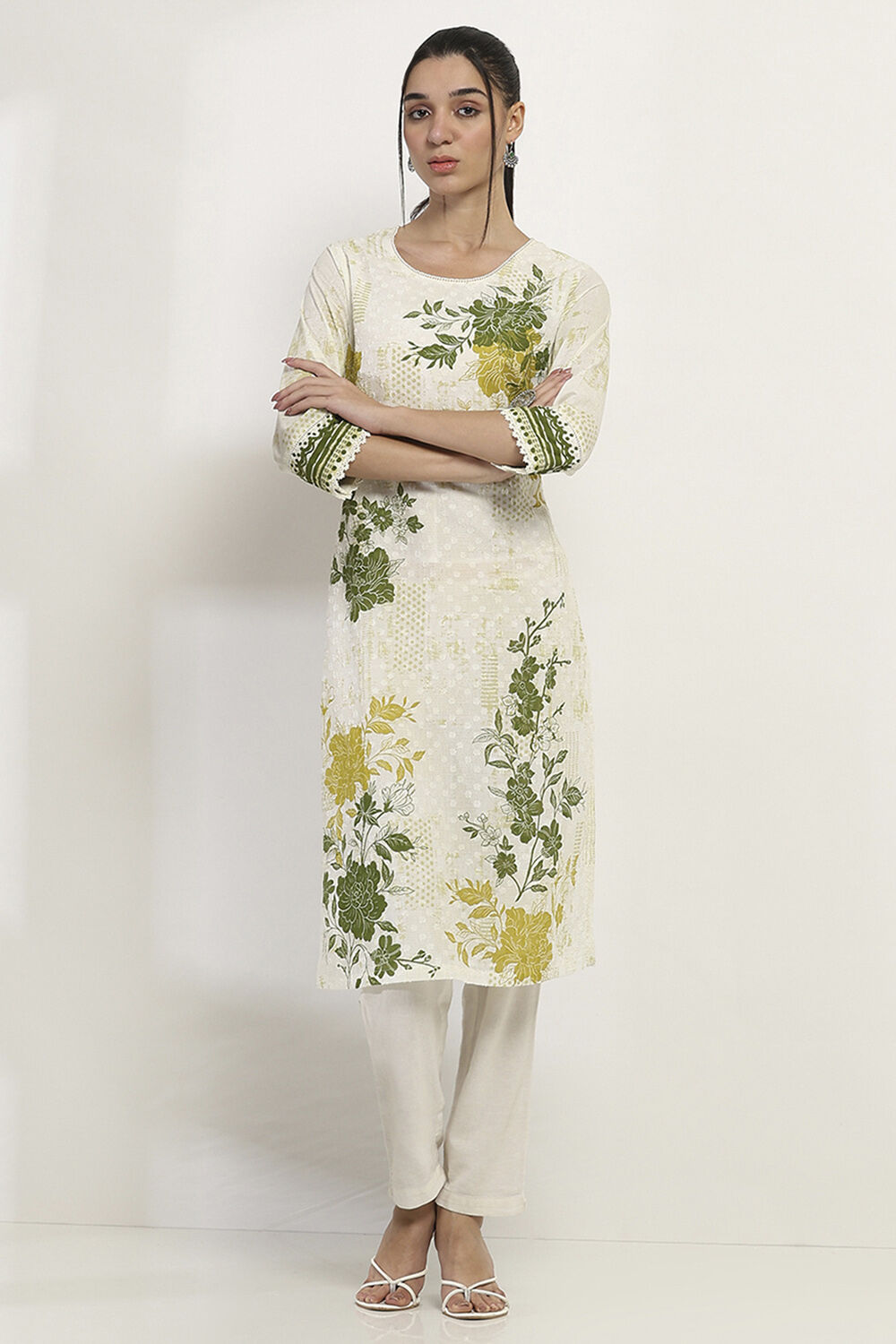 Off-White and Green Cotton Straight Kurta image number 5
