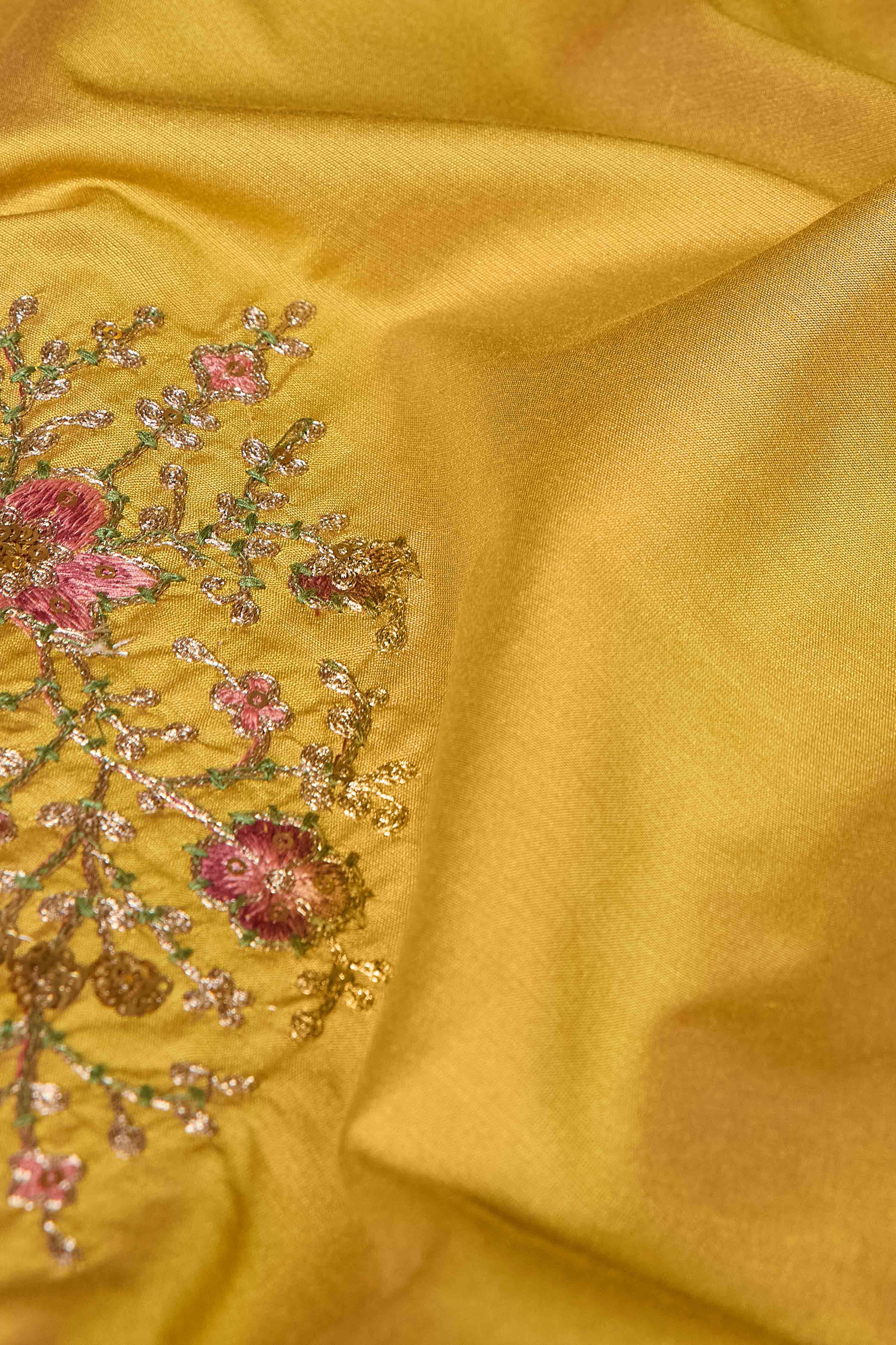 Yellow Viscose Blend Straight Solid Suit Set image number 3