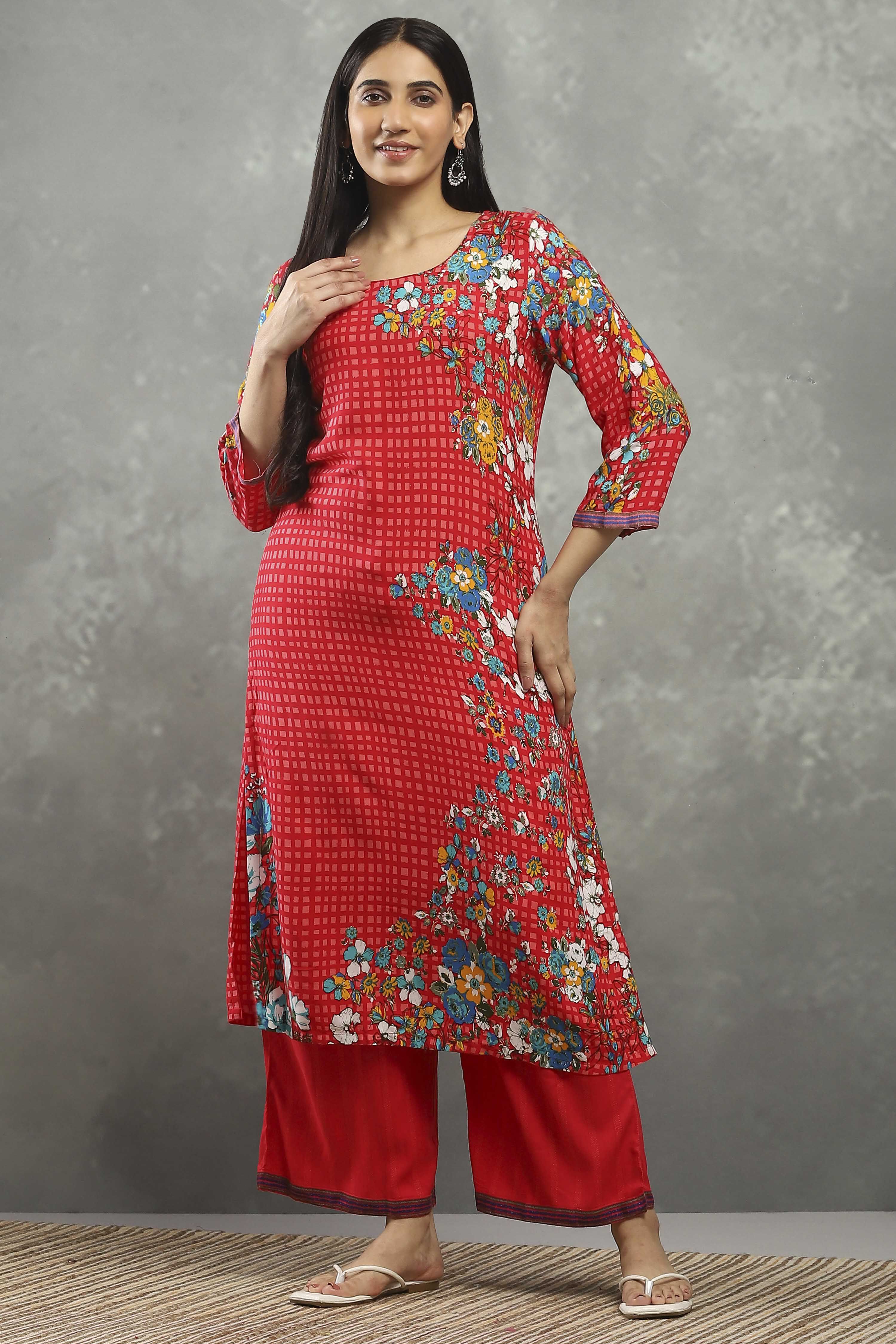 Red Viscose Straight Kurta Pants Set image number 6