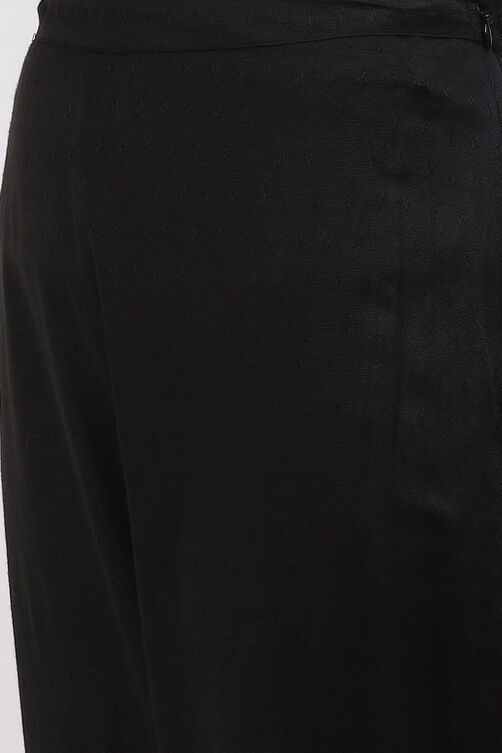 Black Acrylic Straight Suit Set image number 6