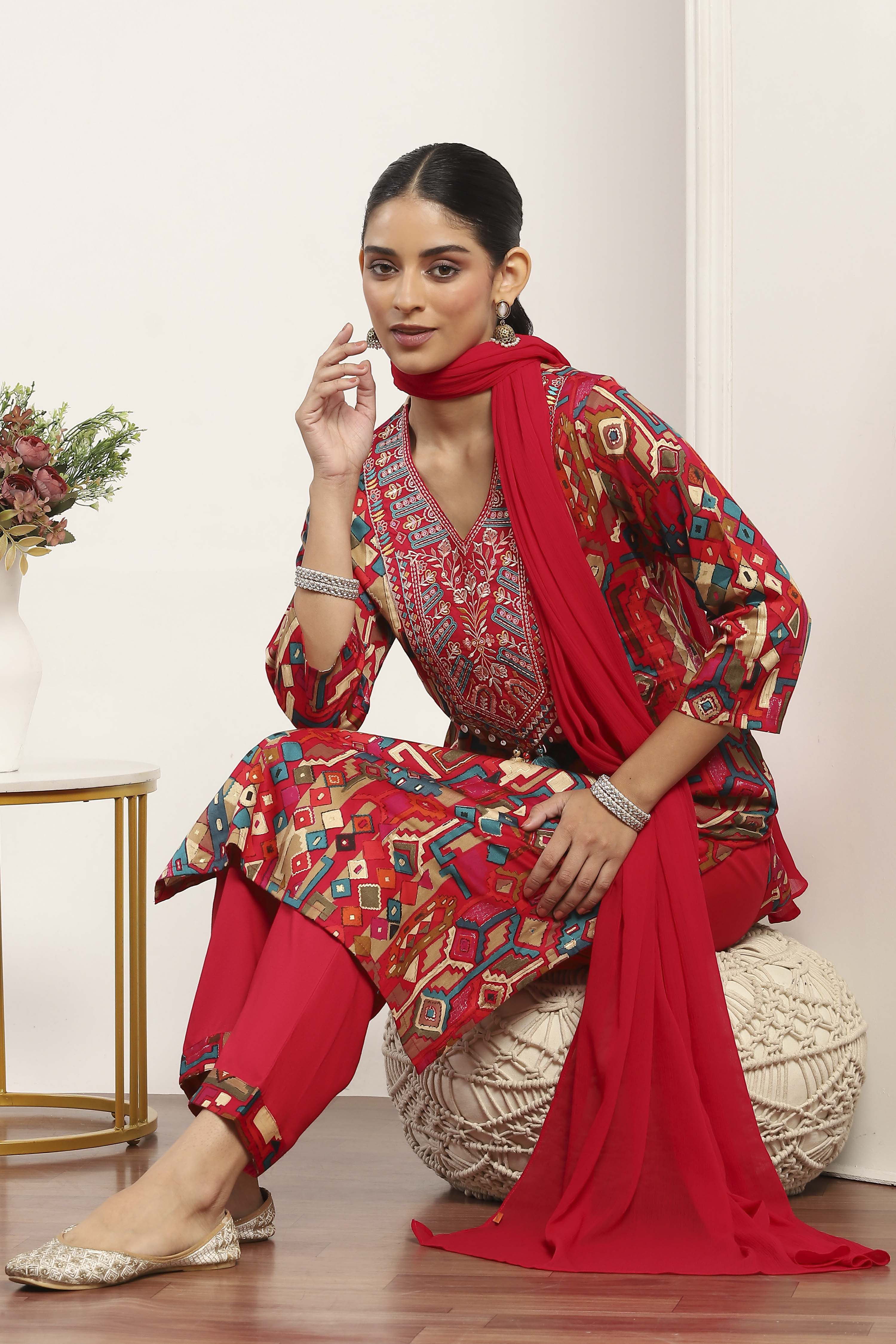 Red Cotton Straight Suit Sets image number 6