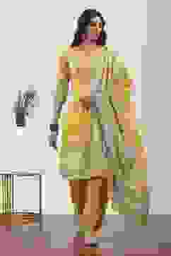 Yellow Cotton Straight Suit Sets image number 6