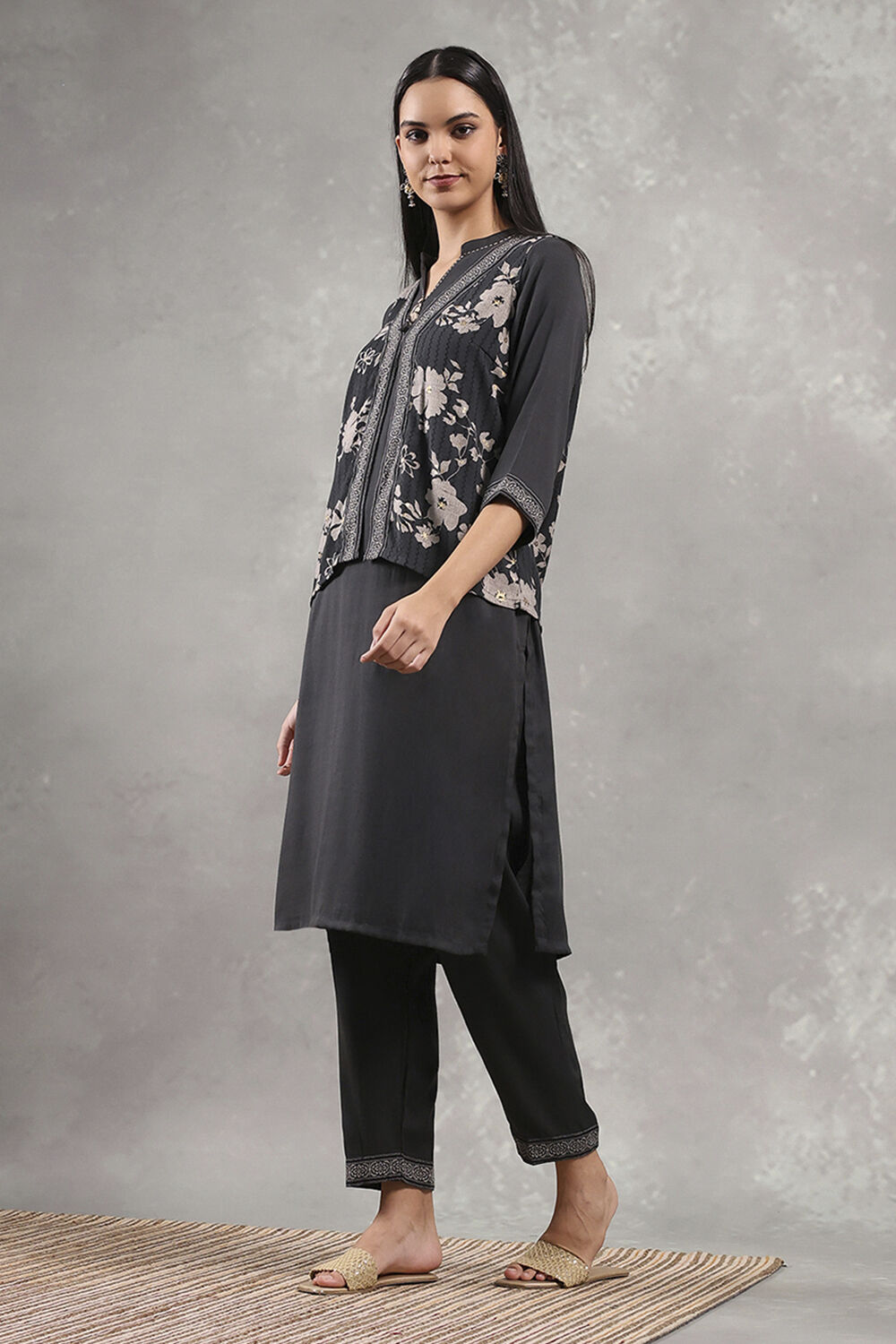 Black Viscose Blend Printed Straight Kurta Pants Set image number 2