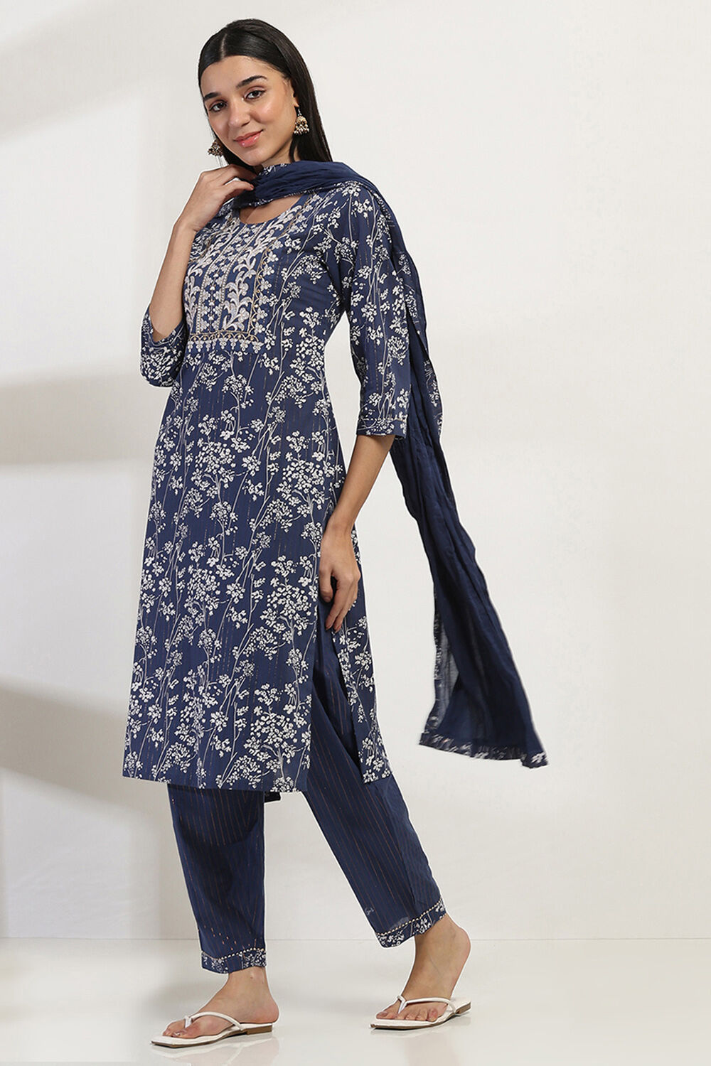 Indigo Cotton Straight Set image number 3