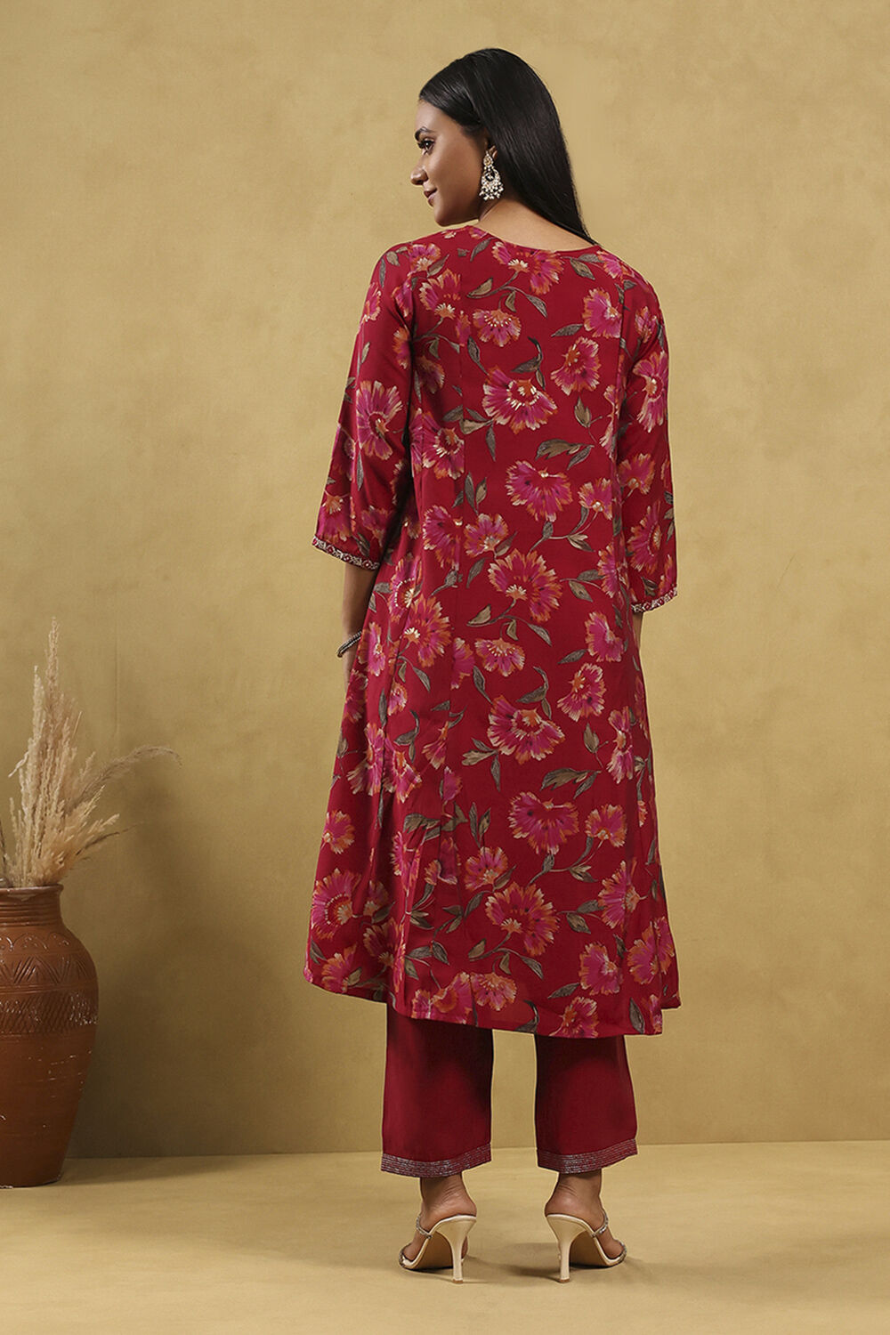 Pink Viscose Blend Printed Kalidar Suit Set image number 3
