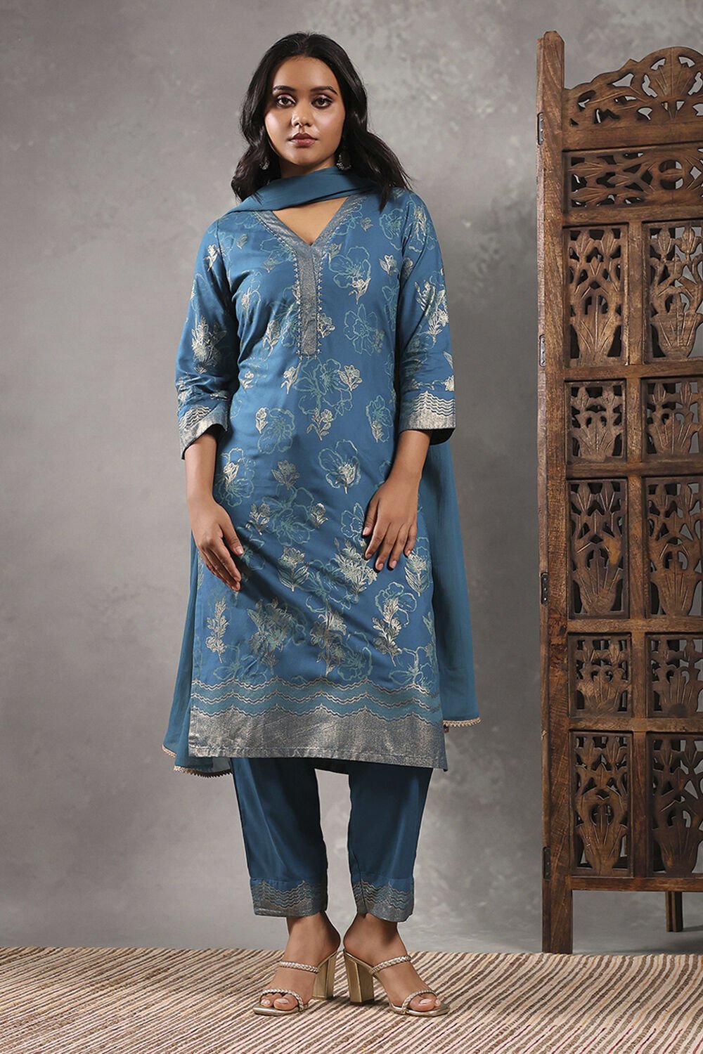 Green Viscose Rayon Printed Straight Suit Set image number 6