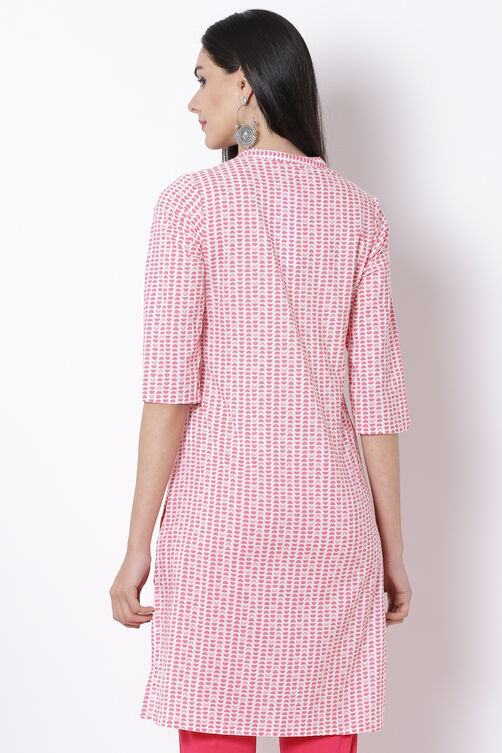 Pink Cotton Straight Kurta image number 5