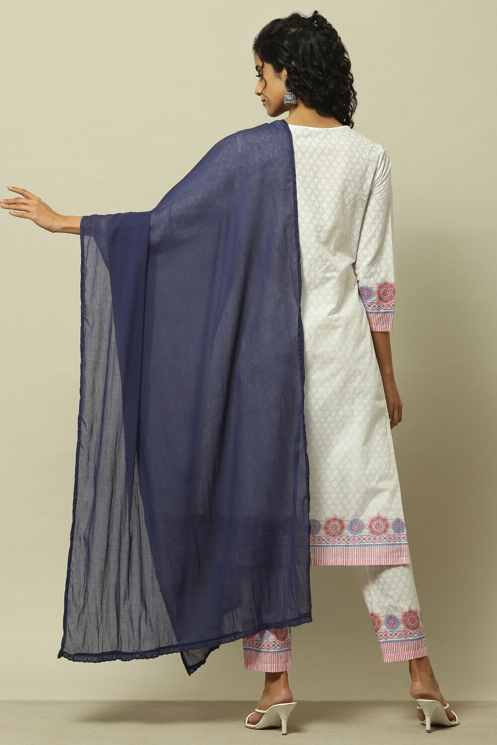 Indigo Blue Voile Solid Dupatta image number 2