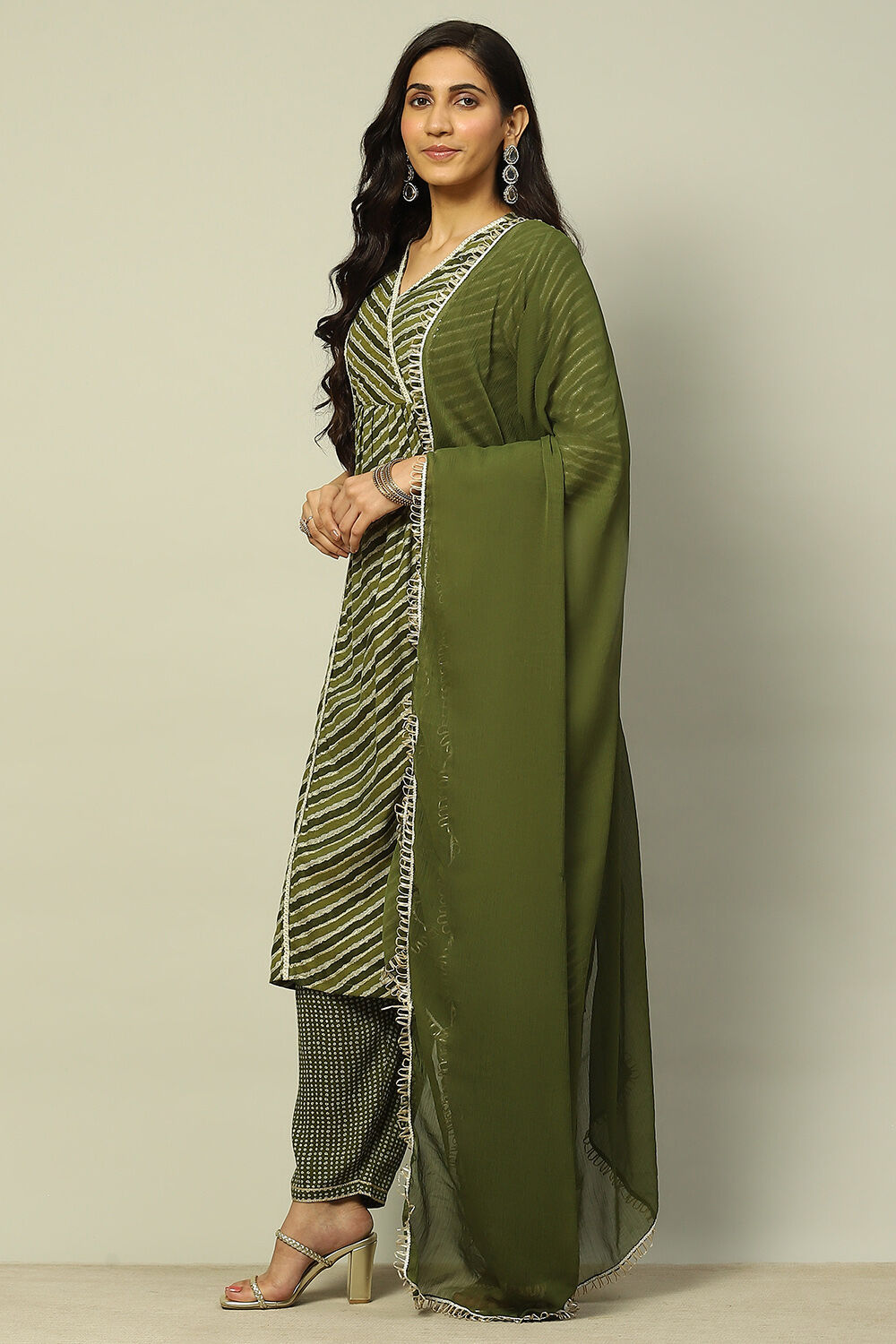 Olive Green Viscose Printed Pleated Straight Suit Set image number 3