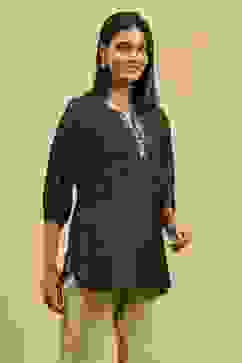 Black Viscose Blend Printed Straight Top image number 4