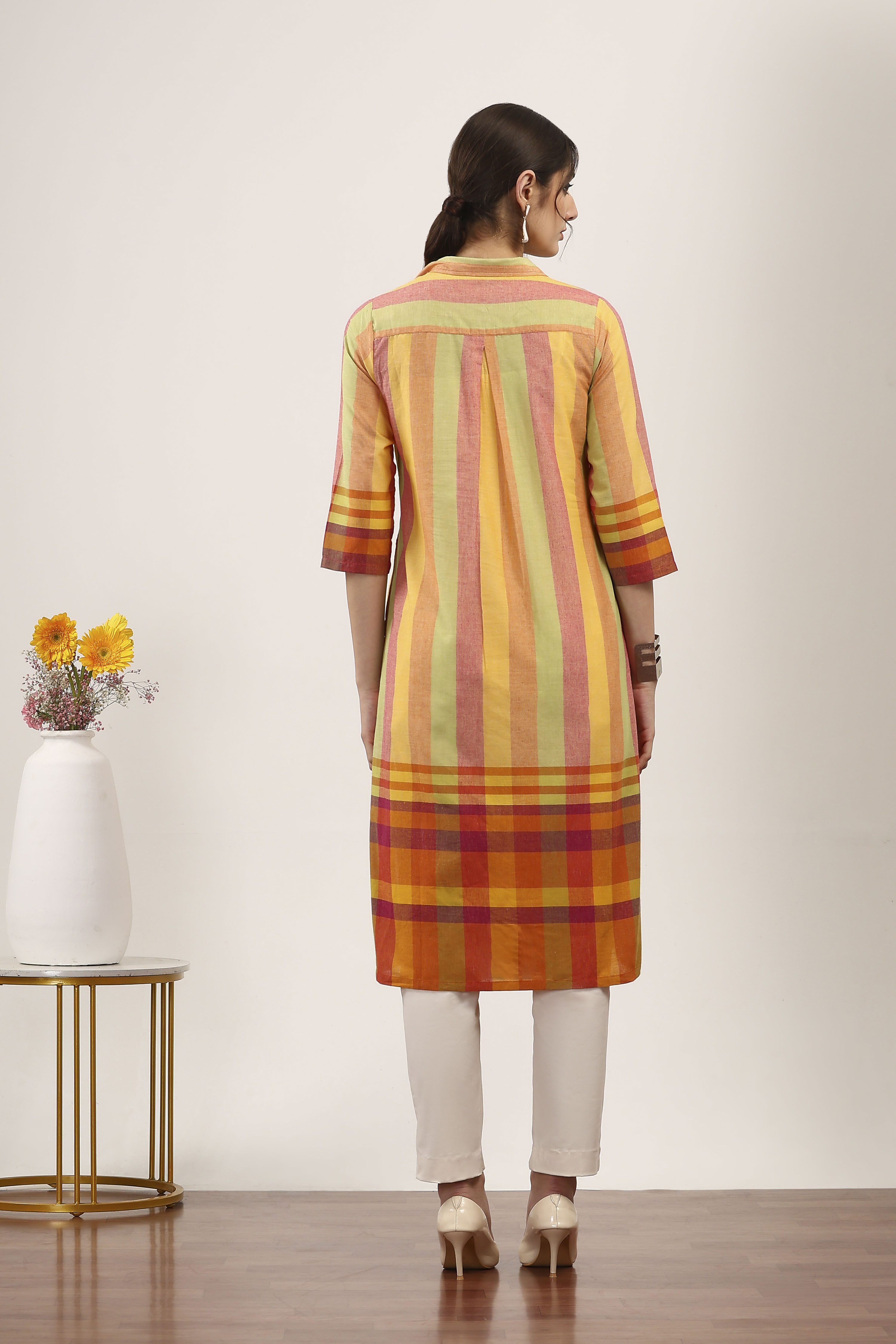 Blue Cotton Straight Kurtas image number 3