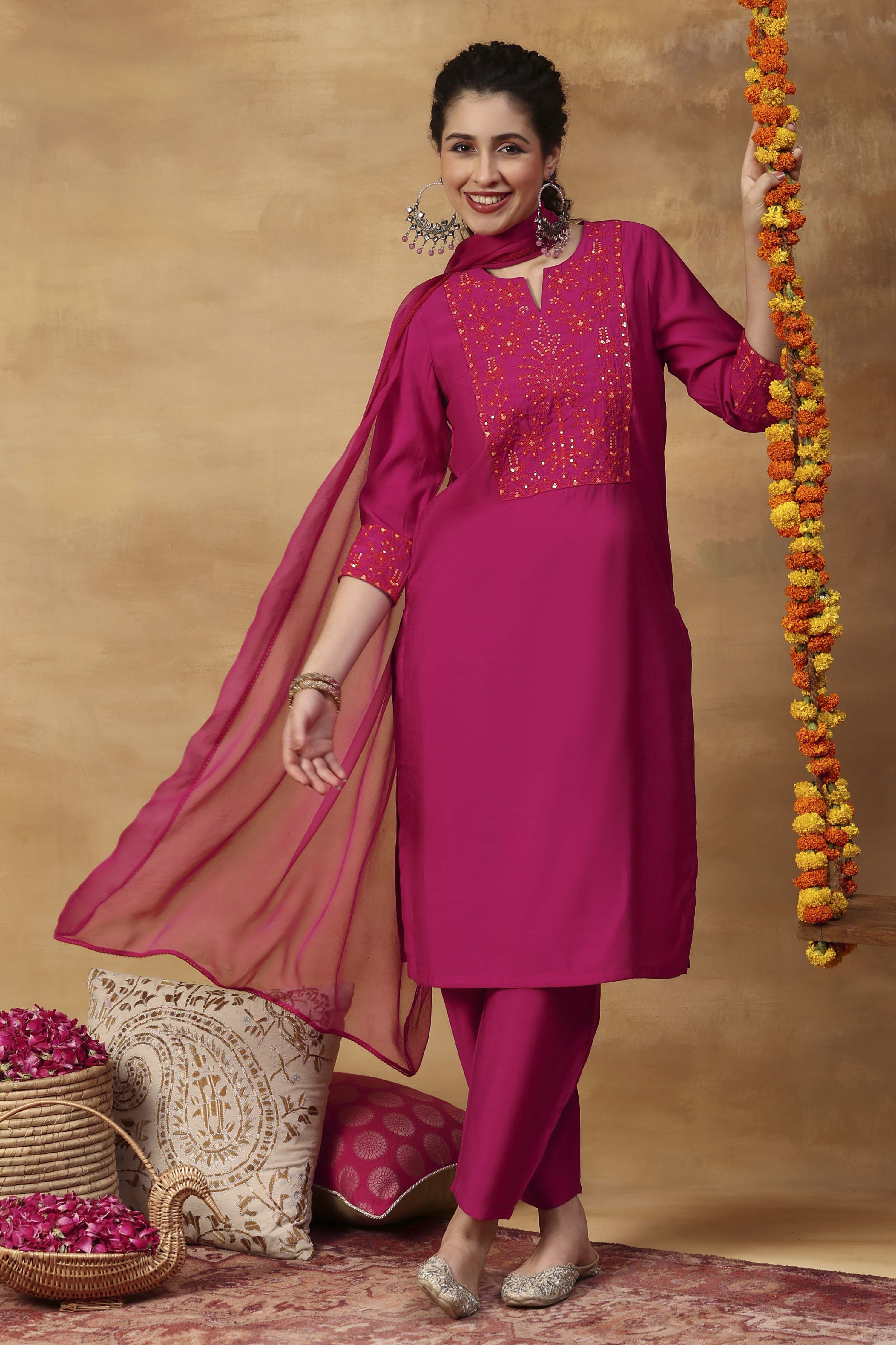 Fuchsia Aari Embroidered Kurta Set image number 0