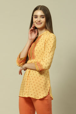 Yellow Polyester Straight Printed Top image number 2