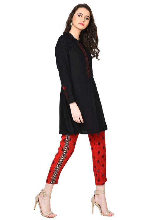 Rangriti Black Straight Viscose Kurta image number 2
