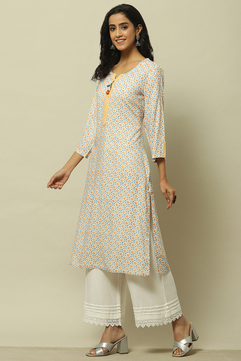 Lime Green Printed Straight Kurta image number 2