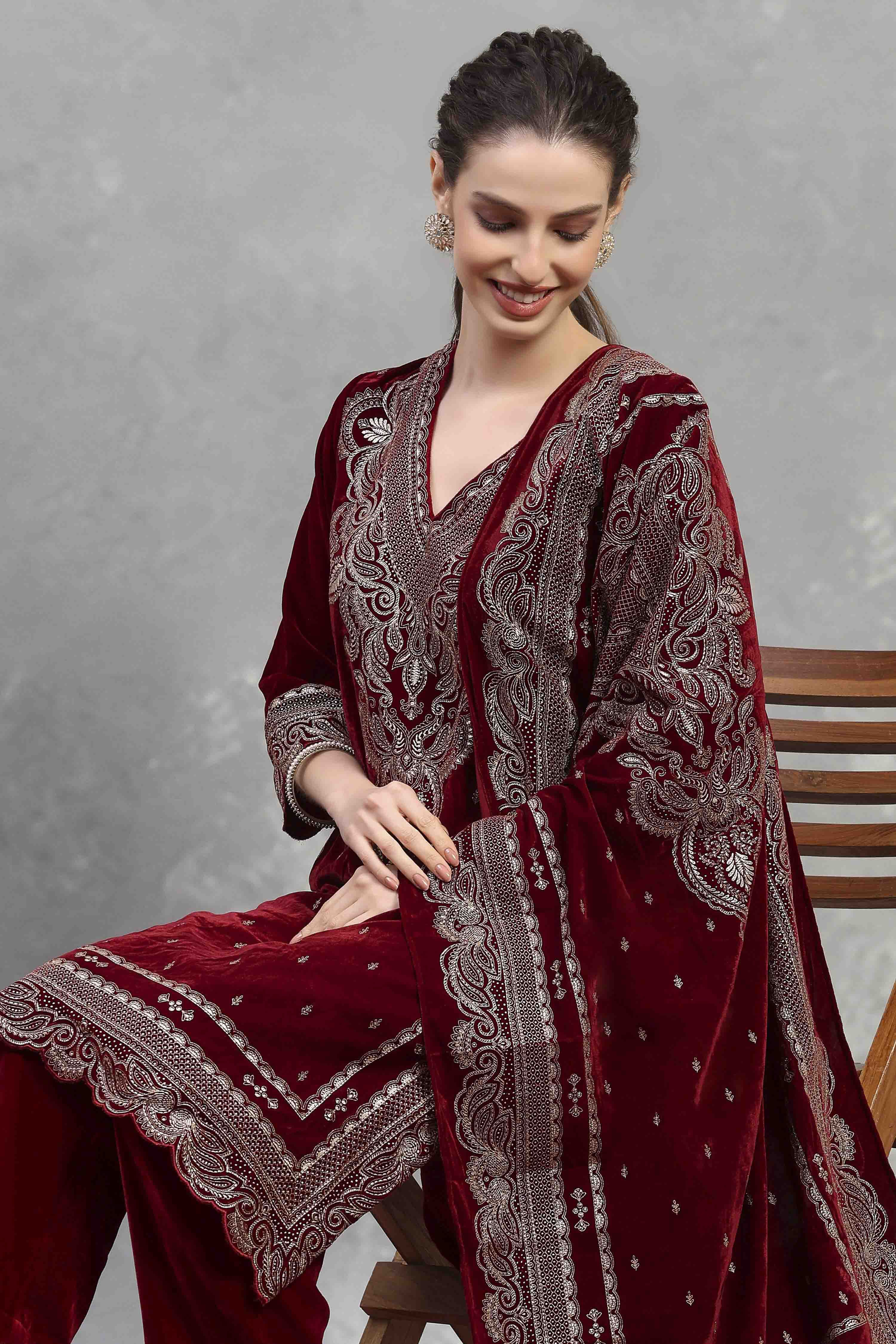 Green-Maroon Polyester Printed Straight Suit Set image number 7